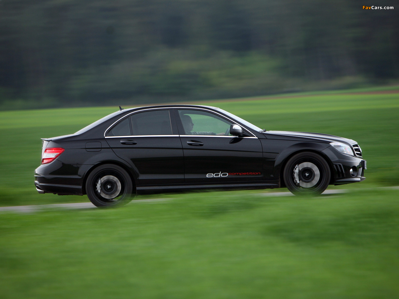 Edo Competition Mercedes-Benz C 63 AMG (W204) 2009–11 wallpapers (1280 x 960)