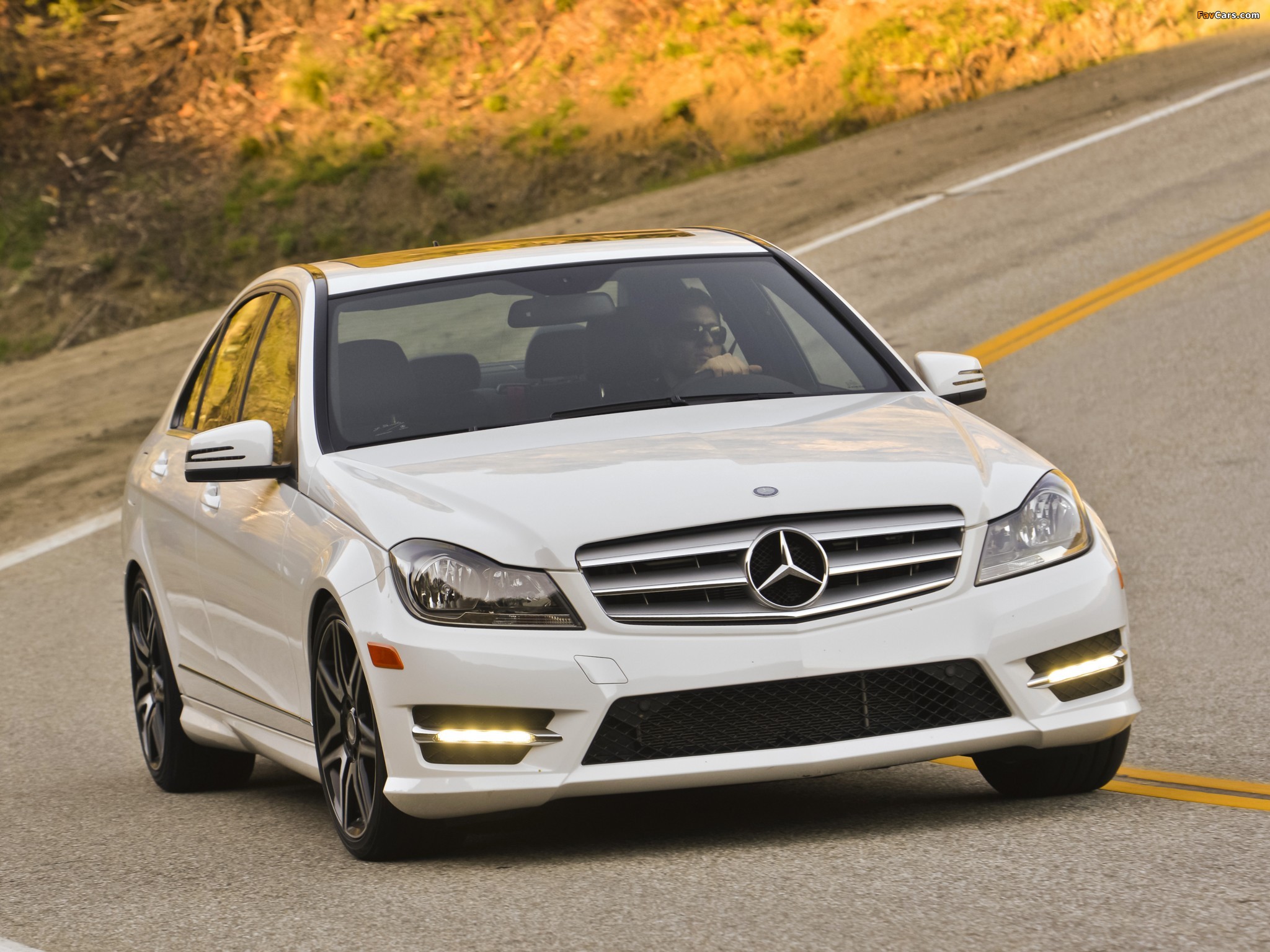 Mercedes-Benz C 300 4MATIC AMG Sports Package US-spec (W204) 2011 wallpapers (2048 x 1536)