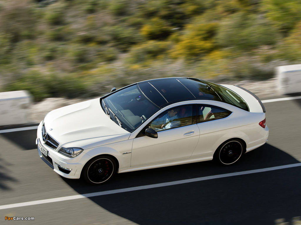 Mercedes-Benz C 63 AMG Coupe (C204) 2011 wallpapers (1024 x 768)