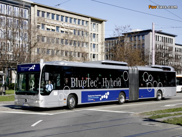 Mercedes-Benz Citaro G BlueTec Hybrid (O530) 2009–11 wallpapers (640 x 480)