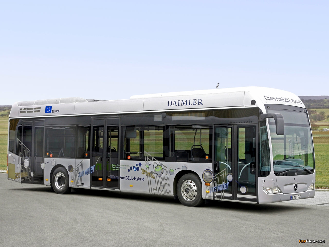 Pictures of Mercedes-Benz Citaro LE Fuel Cell Bus (O530) 2007–11 (1280 x 960)