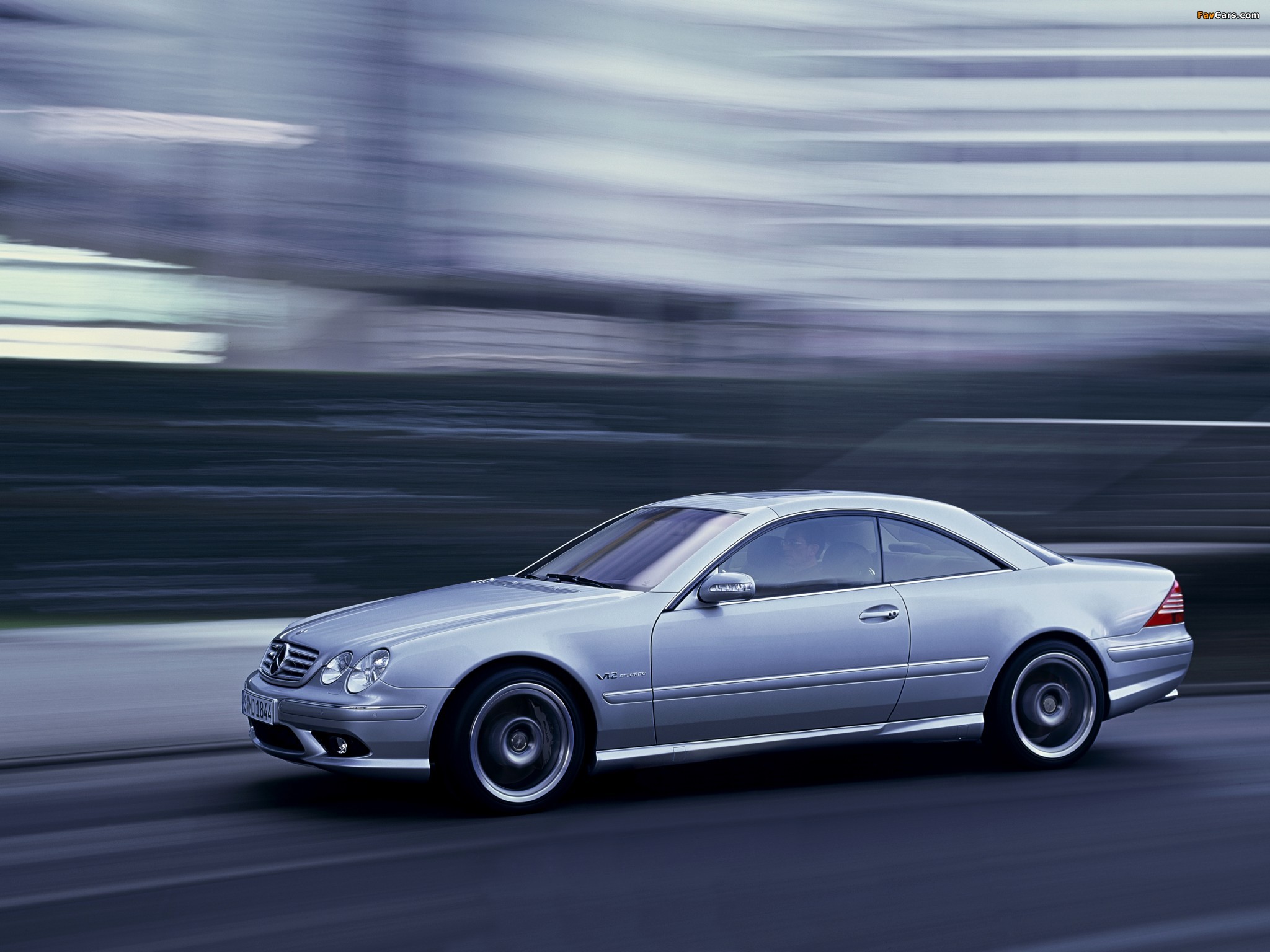 Images of Mercedes-Benz CL 65 AMG (C215) 2003–06 (2048 x 1536)