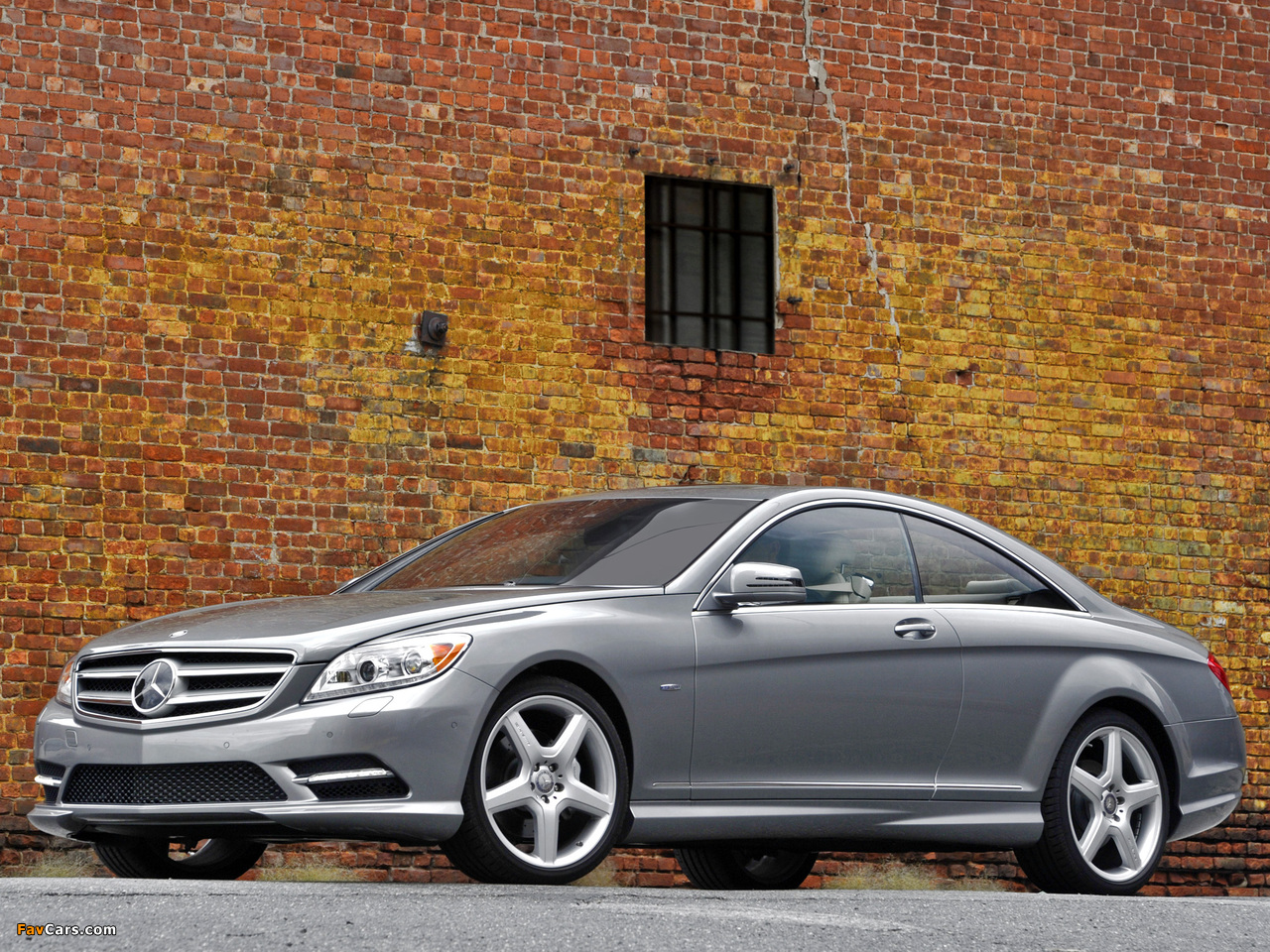 Images of Mercedes-Benz CL 550 4MATIC (C216) 2010 (1280 x 960)