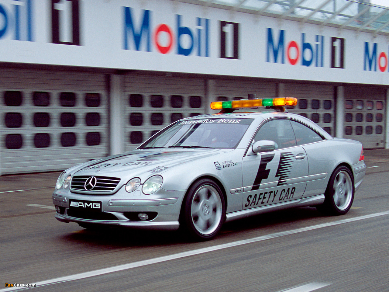 Mercedes-Benz CL 55 AMG F1 Safety Car (C215) 2000–01 photos (1280 x 960)