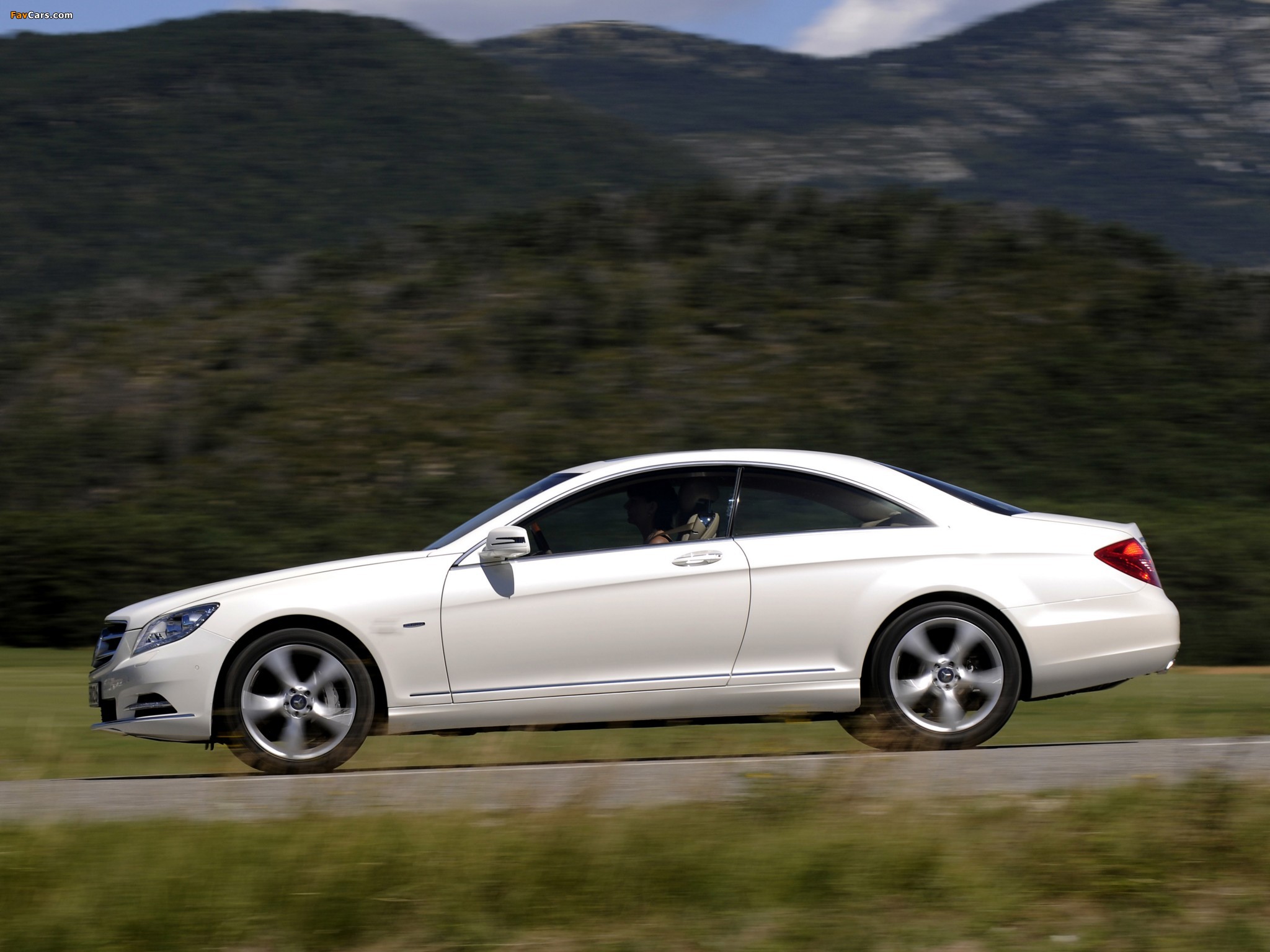 Mercedes-Benz CL 500 BlueEfficiency (S216) 2010 wallpapers (2048 x 1536)