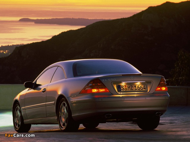 Photos of Mercedes-Benz CL 600 (S215) 1999–2002 (640 x 480)