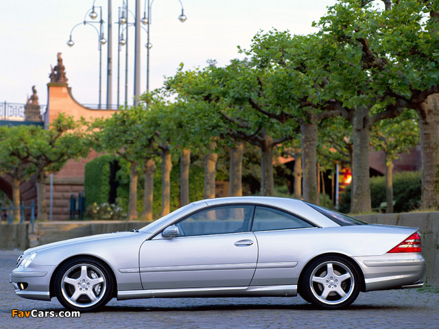 Photos of Mercedes-Benz CL 55 AMG F1 Limited Edition (C215) 2000 (640 x 480)