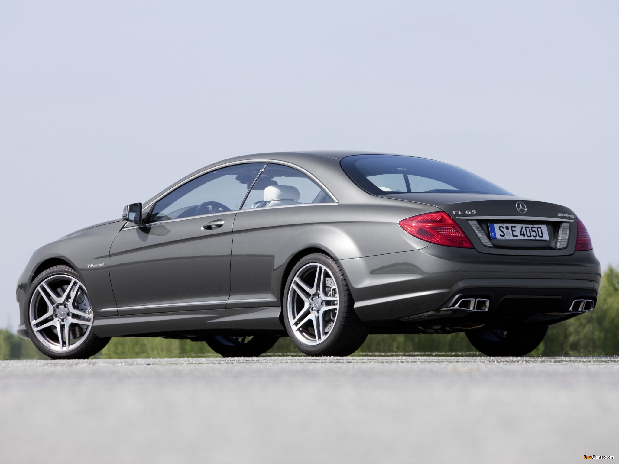 Photos of Mercedes-Benz CL 63 AMG (C216) 2010 (2048 x 1536)