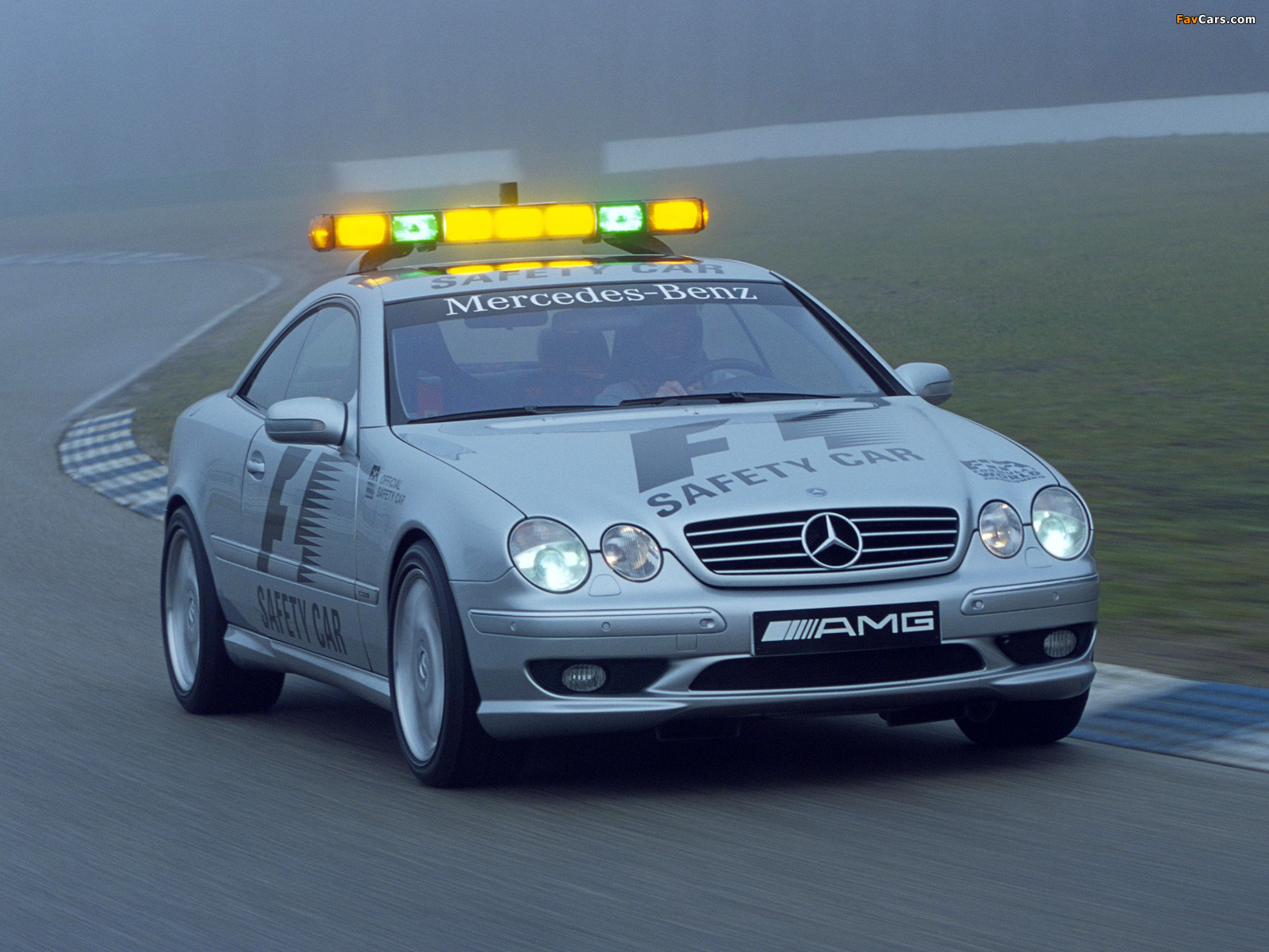 Pictures of Mercedes-Benz CL 55 AMG F1 Safety Car (C215) 2000–01 (1600 x 1200)