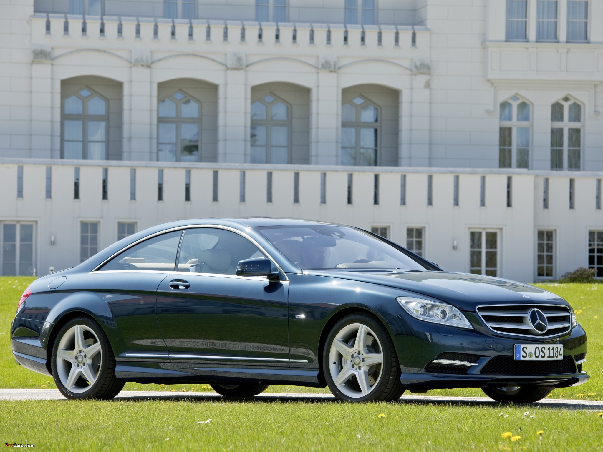 Pictures of Mercedes-Benz CL 500 4MATIC AMG Sports Package (C216) 2010 (2048 x 1536)