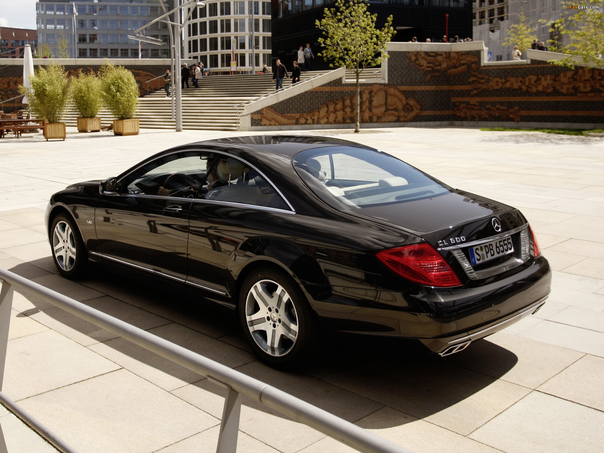 Pictures of Mercedes-Benz CL 600 (C216) 2010 (2048 x 1536)