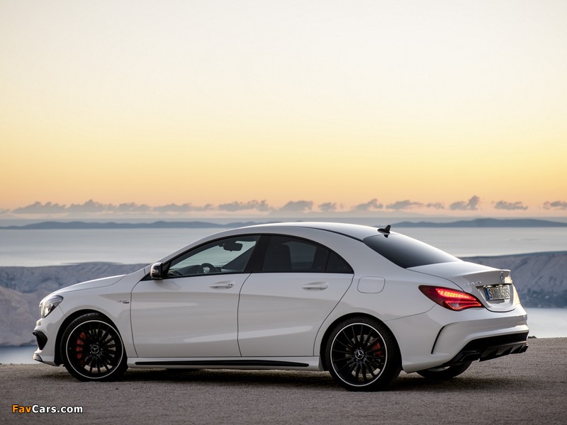 Images of Mercedes-Benz CLA 45 AMG (C117) 2013 (800 x 600)