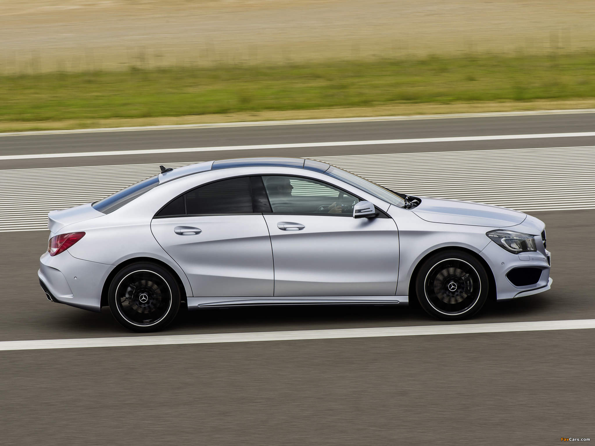 Mercedes-Benz CLA 250 AMG Sports Package Edition 1 (C117) 2013 images (2048 x 1536)