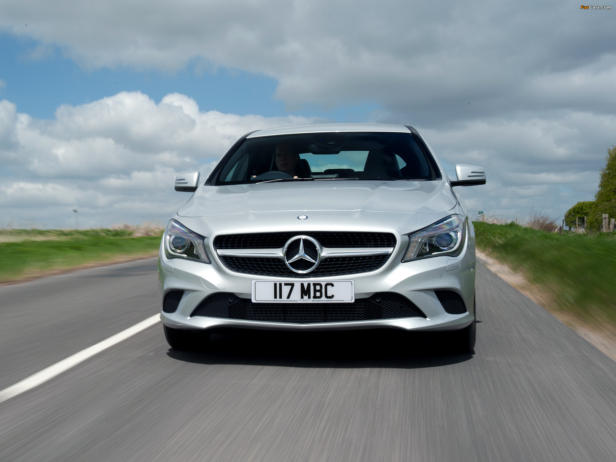 Mercedes-Benz CLA 180 UK-spec (C117) 2013 photos (2048 x 1536)