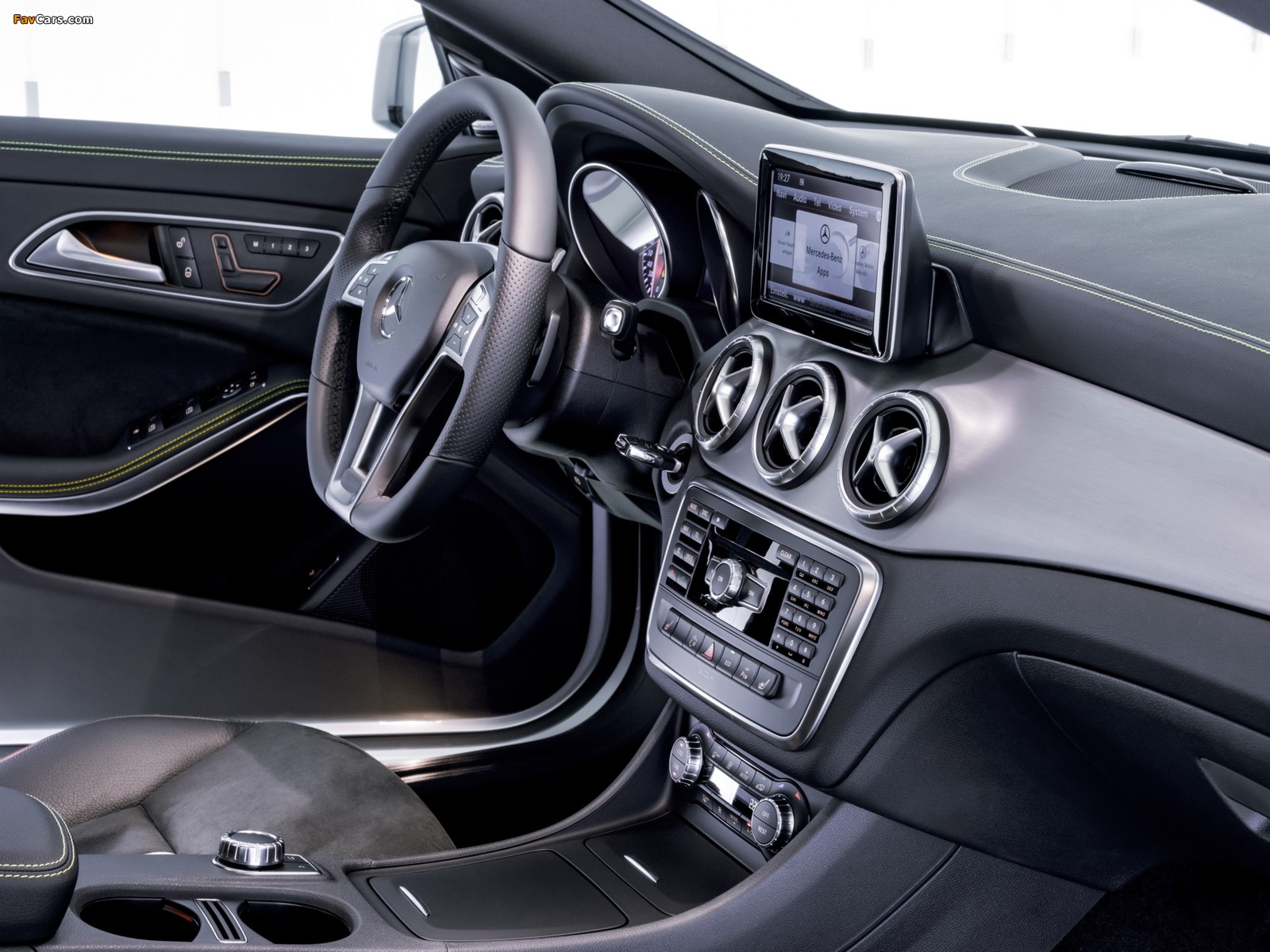 Mercedes-Benz CLA 250 AMG Sports Package Edition 1 (C117) 2013 photos (1600 x 1200)