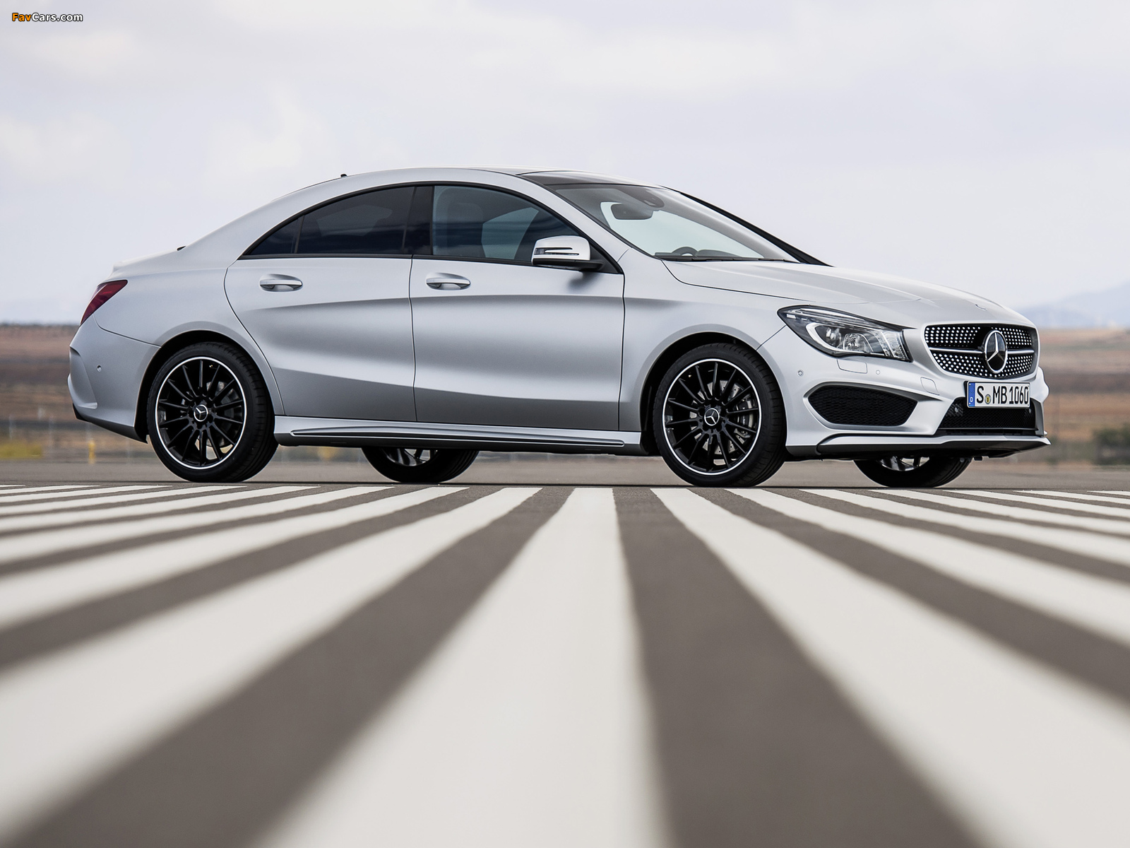 Mercedes-Benz CLA 250 AMG Sports Package Edition 1 (C117) 2013 pictures (1600 x 1200)