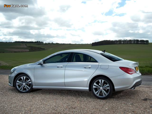Photos of Mercedes-Benz CLA 180 UK-spec (C117) 2013 (640 x 480)