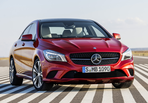 Photos of Mercedes-Benz CLA 220 CDI (C117) 2013