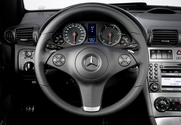 Mercedes-Benz CLC 220 CDI 2008–10 wallpapers