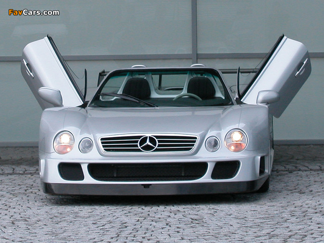 Images of Mercedes-Benz CLK GTR AMG Roadster Road Version 2002 (640 x 480)