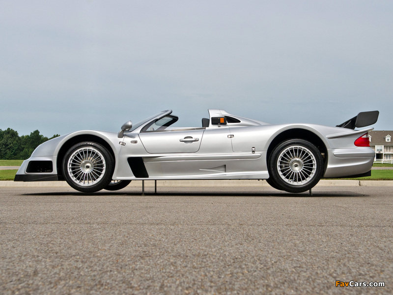 Mercedes-Benz CLK GTR AMG Roadster Road Version 2002 images (800 x 600)