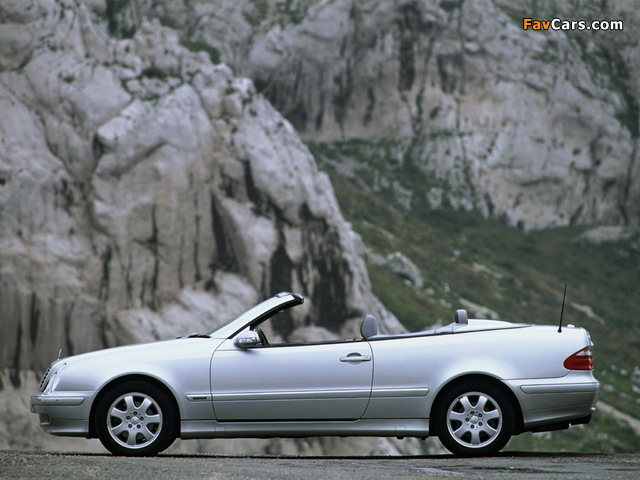 Images of Mercedes-Benz CLK 320 Cabrio (A208) 1998–2002 (640 x 480)