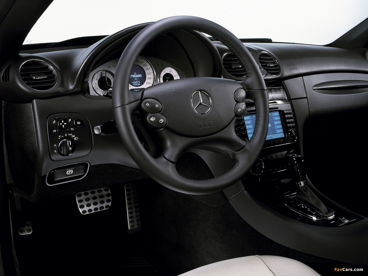 Images of Mercedes-Benz CLK 320 CDI Cabrio (A209) 2005–10 (1280 x 960)