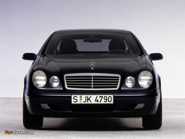 Mercedes-Benz Coupe Studie 1993 photos (640 x 480)