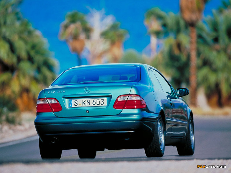 Mercedes-Benz CLK 320 (C208) 1997–2002 pictures (800 x 600)