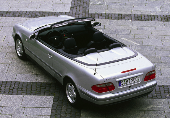 Mercedes-Benz CLK 320 Cabrio (A208) 1998–2002 images