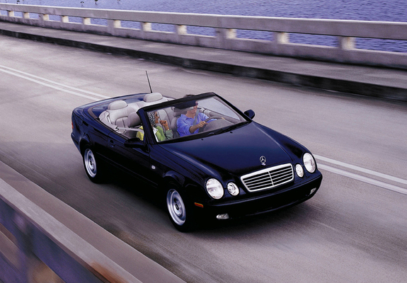 Mercedes-Benz CLK 320 Cabrio (A208) 1998–2002 images