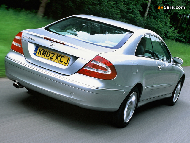 Mercedes-Benz CLK 240 UK-spec (C209) 2002–05 images (640 x 480)