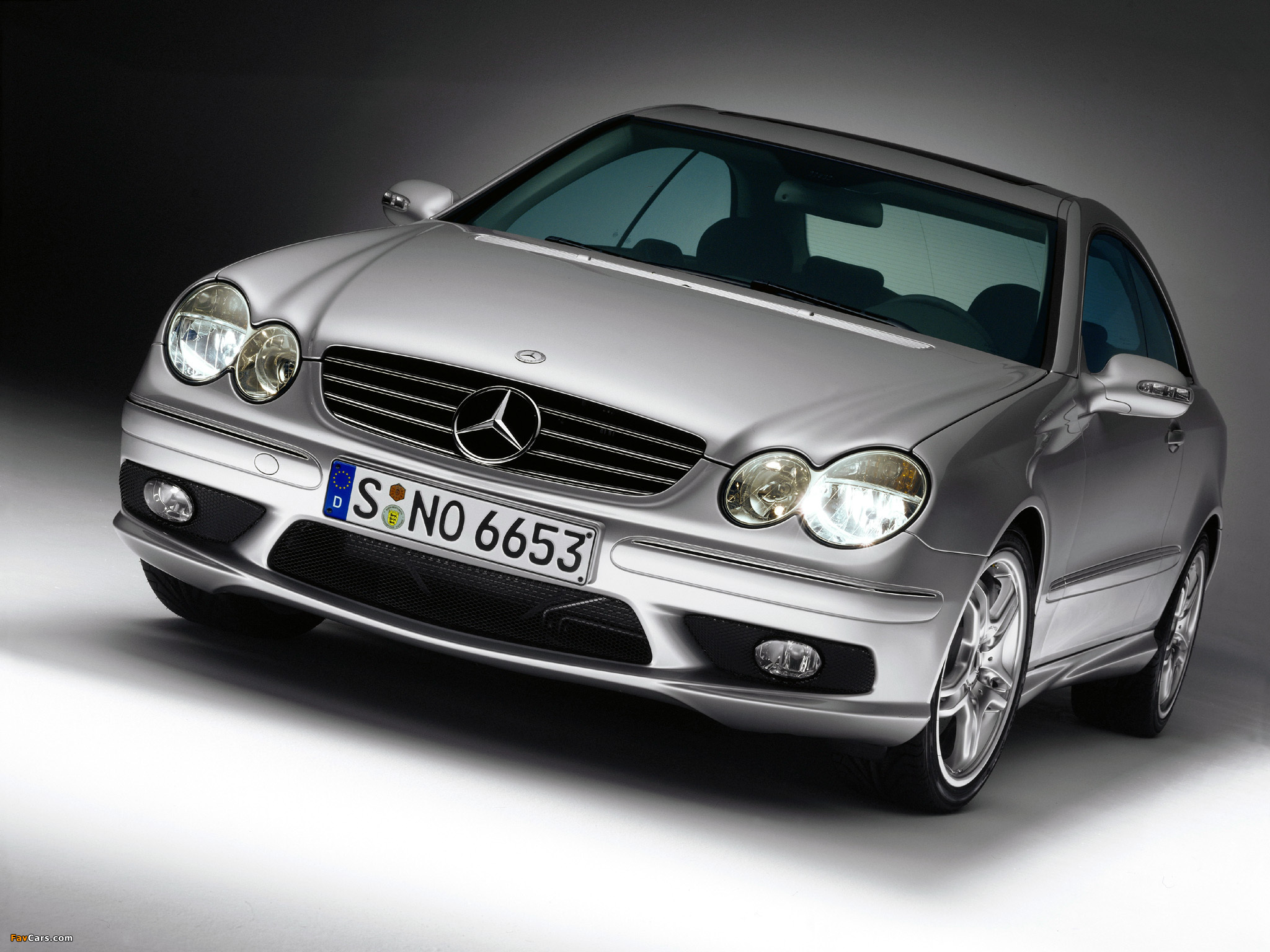 Mercedes-Benz CLK 55 AMG (C209) 2002–05 images (2048 x 1536)