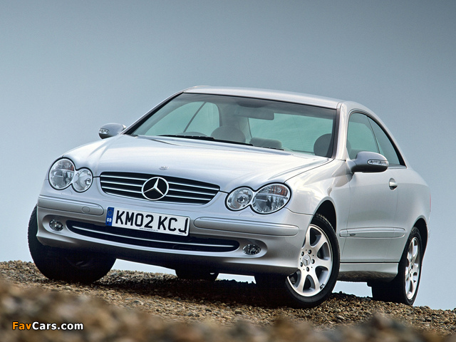 Mercedes-Benz CLK 240 UK-spec (C209) 2002–05 photos (640 x 480)