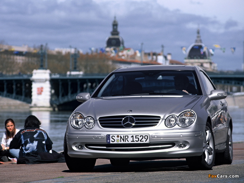 Mercedes-Benz CLK 500 (C209) 2002–05 wallpapers (800 x 600)