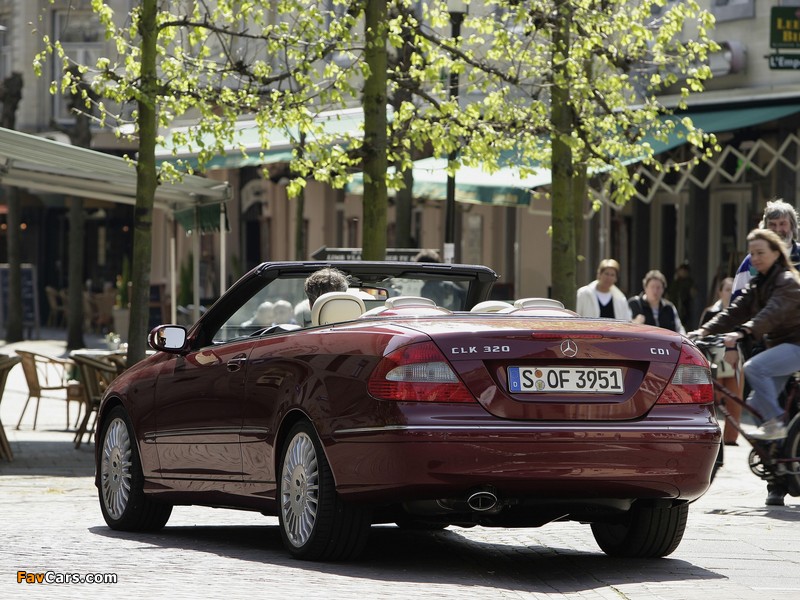 Mercedes-Benz CLK 320 CDI Cabrio (A209) 2005–10 pictures (800 x 600)