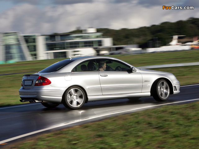 Mercedes-Benz CLK 63 AMG UK-spec (C209) 2006–09 photos (640 x 480)