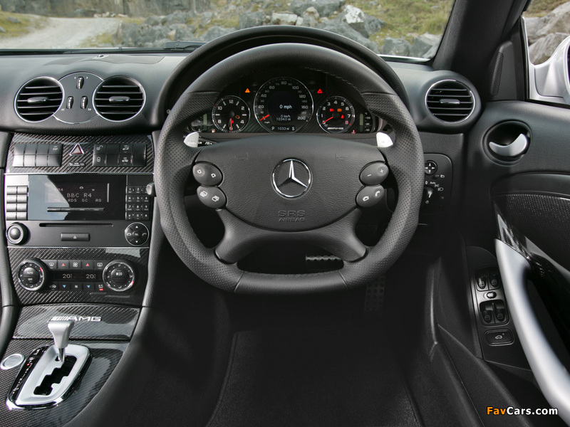 Mercedes-Benz CLK 63 AMG Black Series UK-spec (C209) 2007–09 photos (800 x 600)