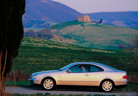 Photos of Mercedes-Benz CLK-Klasse (C208) 1997–2002