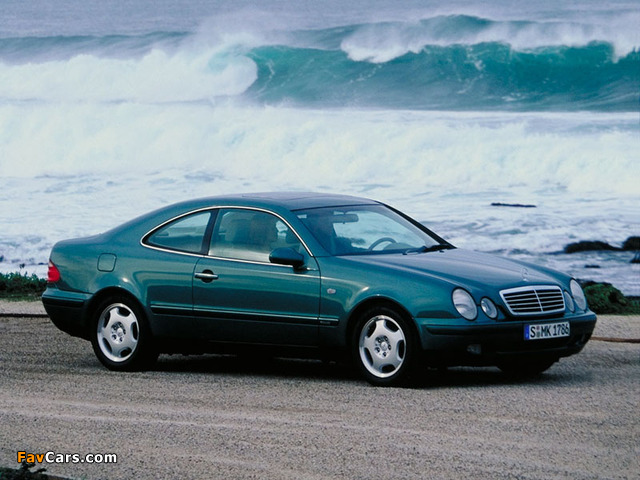 Photos of Mercedes-Benz CLK 320 (C208) 1997–2002 (640 x 480)