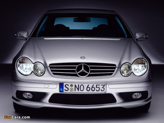 Photos of Mercedes-Benz CLK 55 AMG (C209) 2002–05 (640 x 480)