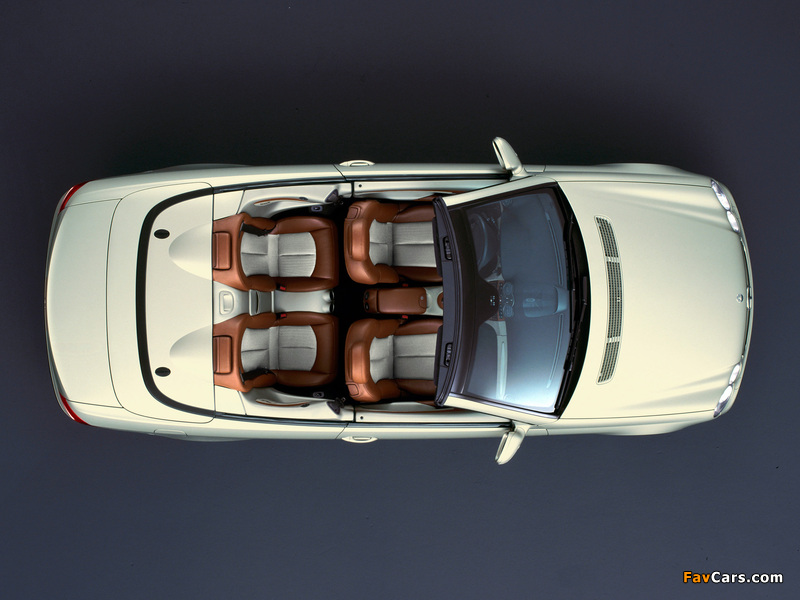 Photos of Mercedes-Benz CLK 500 Cabrio by Giorgio Armani (A209) 2004 (800 x 600)
