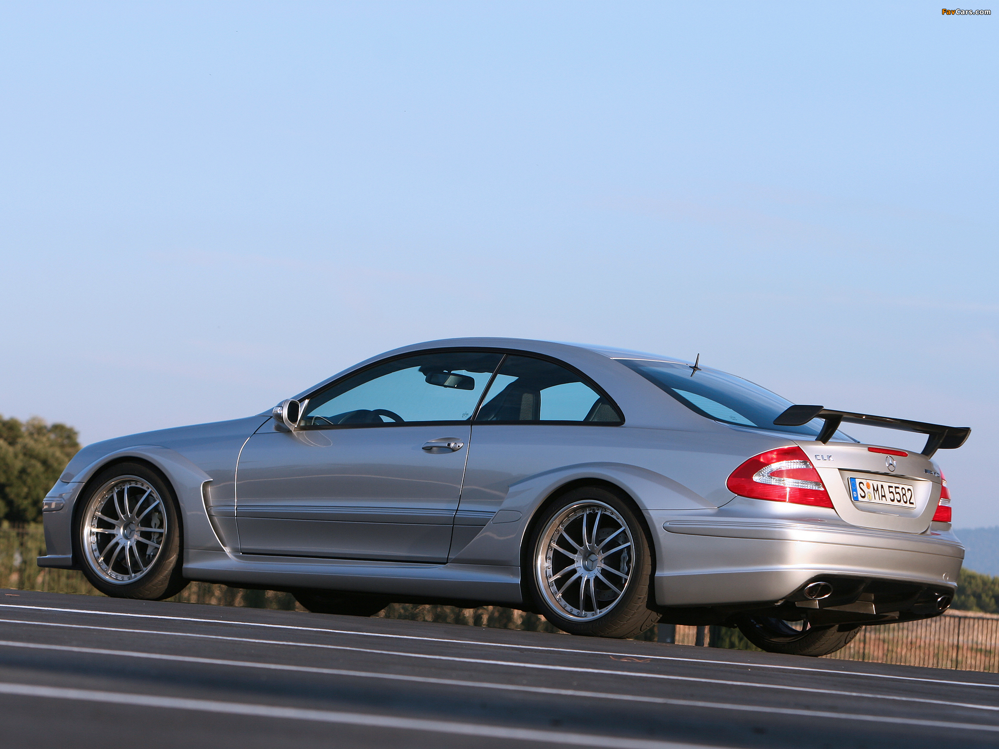 Photos of Mercedes-Benz CLK 55 AMG DTM Street Version (C209) 2004 (2048 x 1536)