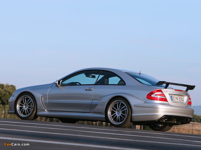 Photos of Mercedes-Benz CLK 55 AMG DTM Street Version (C209) 2004 (800 x 600)