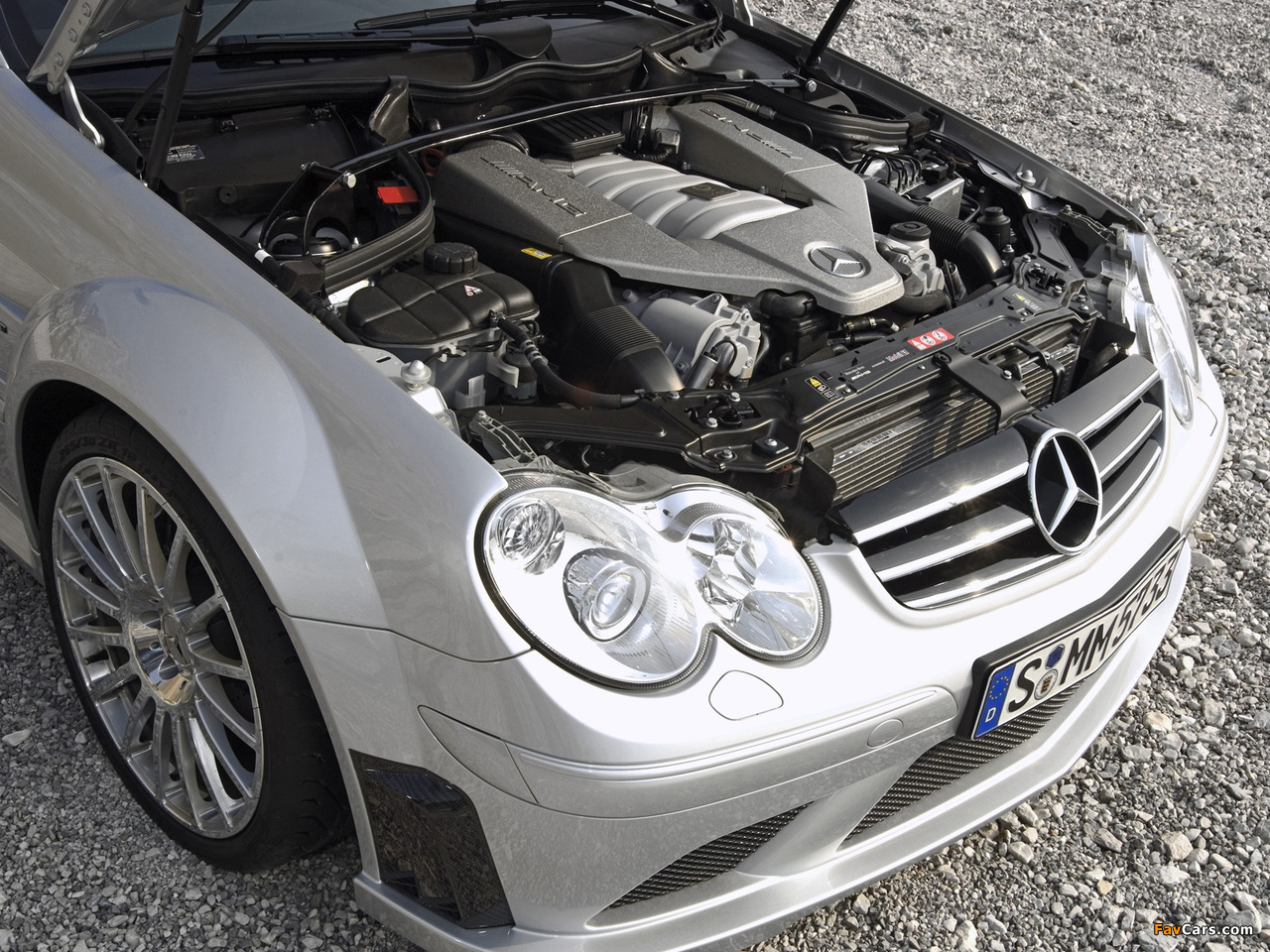 Photos of Mercedes-Benz CLK 63 AMG Black Series (C209) 2007–09 (1280 x 960)