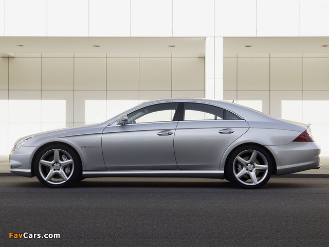 Images of Mercedes-Benz CLS 55 AMG (C219) 2005–10 (640 x 480)