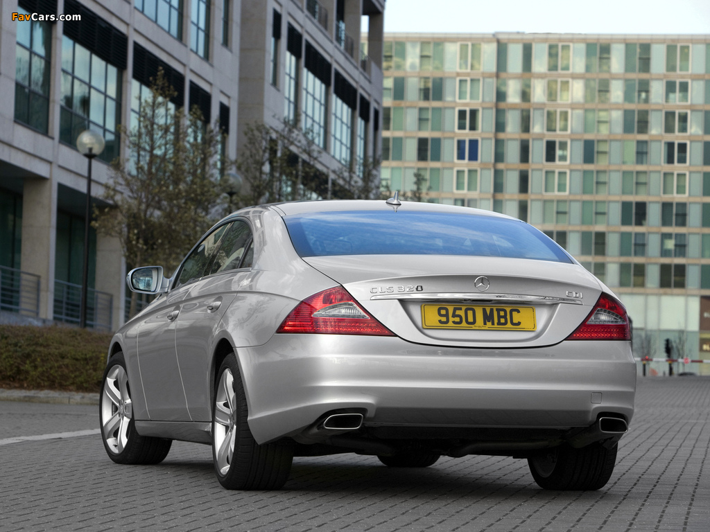 Images of Mercedes-Benz CLS 320 CDI UK-spec (C219) 2008–10 (1024 x 768)
