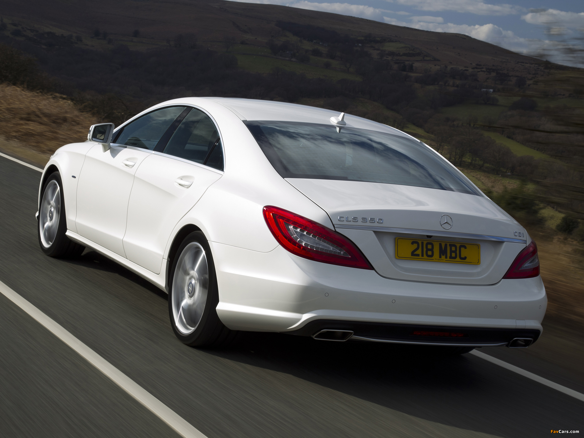 Images of Mercedes-Benz CLS 350 CDI AMG Sports Package UK-spec (C218) 2010 (2048 x 1536)