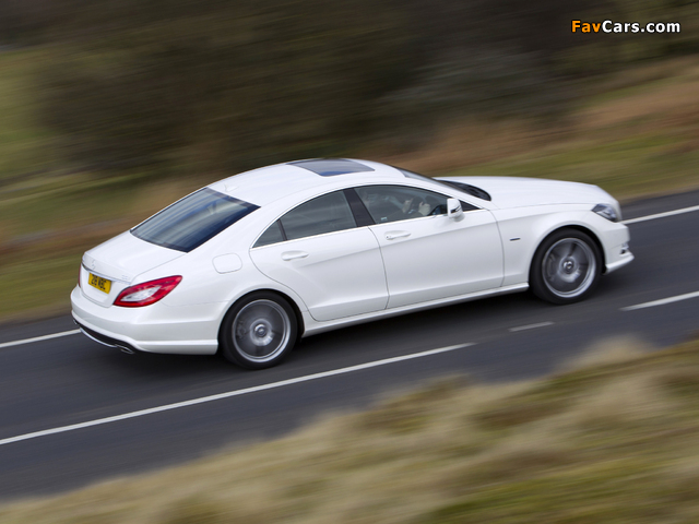 Images of Mercedes-Benz CLS 350 CDI AMG Sports Package UK-spec (C218) 2010 (640 x 480)