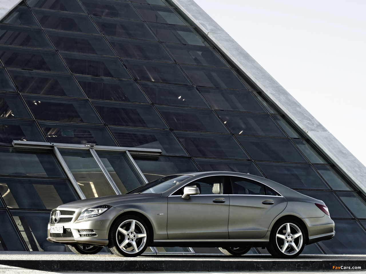 Images of Mercedes-Benz CLS 350 AMG Sports Package (C218) 2010 (1280 x 960)